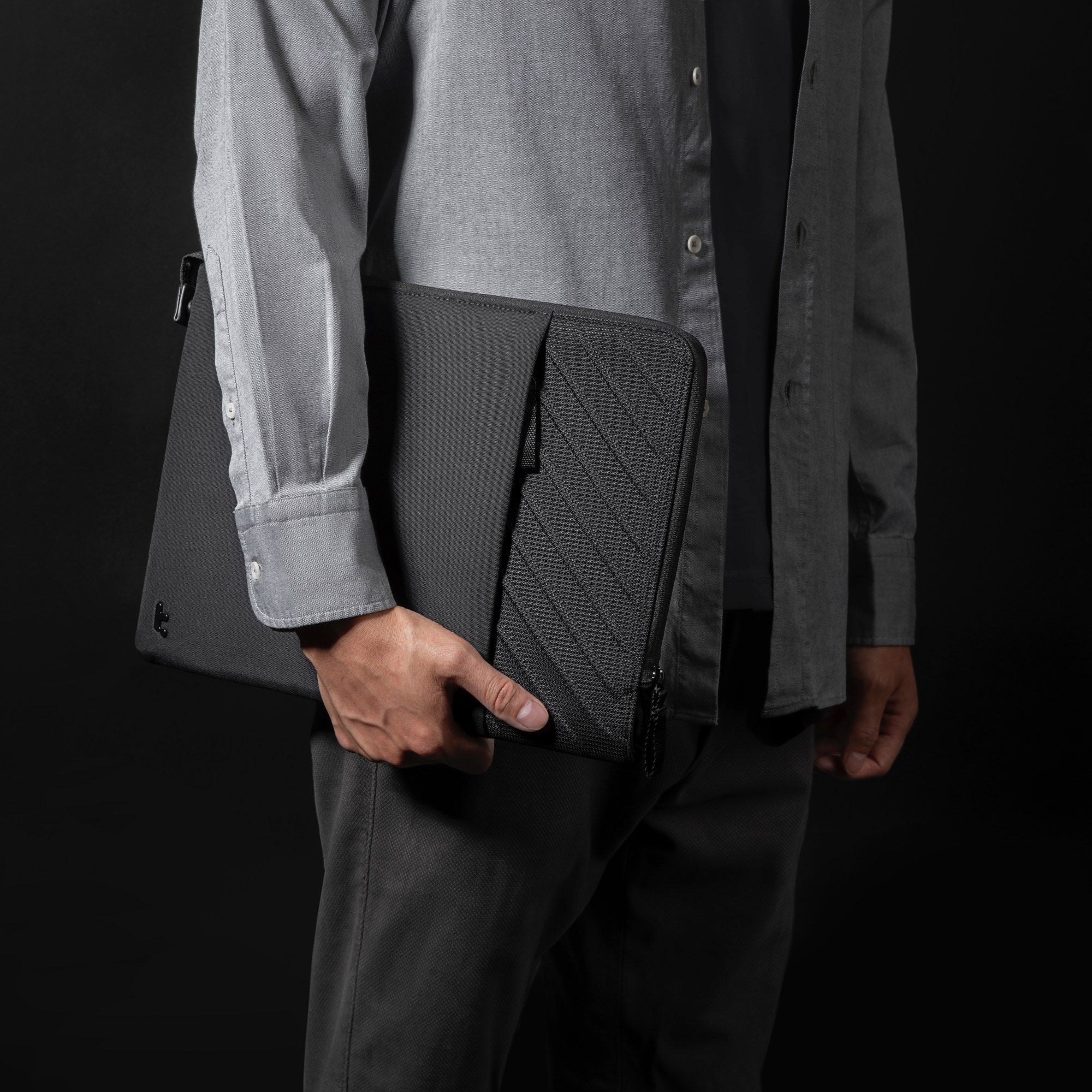 tui-chong-soc-macbook-tomtoc-voyage-a10-premium-tomtoc-viet-nam-11